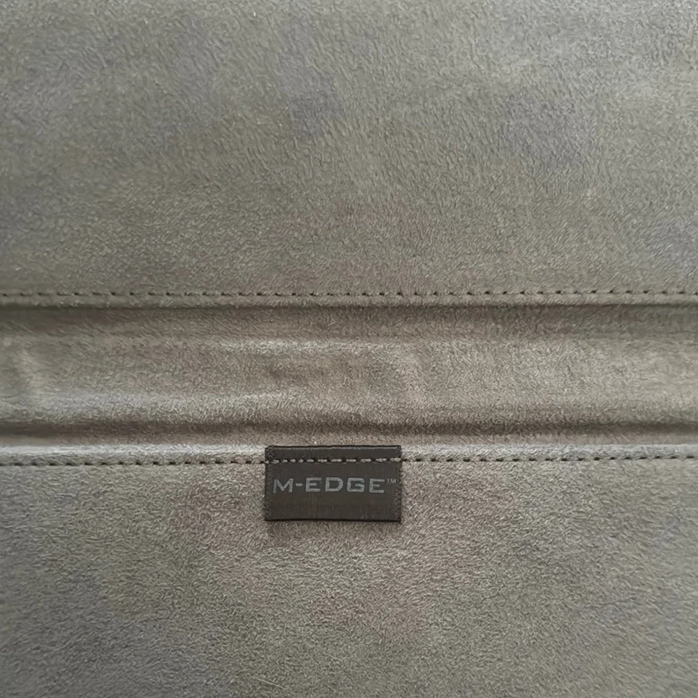 Black M-Edge Tablet Case
